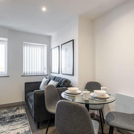 Contemporary 1 Bedroom Apartment In Central Hull 킹스턴어폰헐 외부 사진