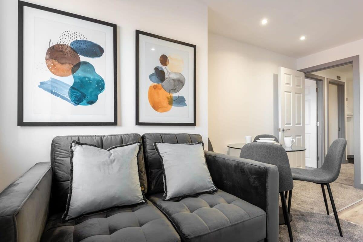 Contemporary 1 Bedroom Apartment In Central Hull 킹스턴어폰헐 외부 사진